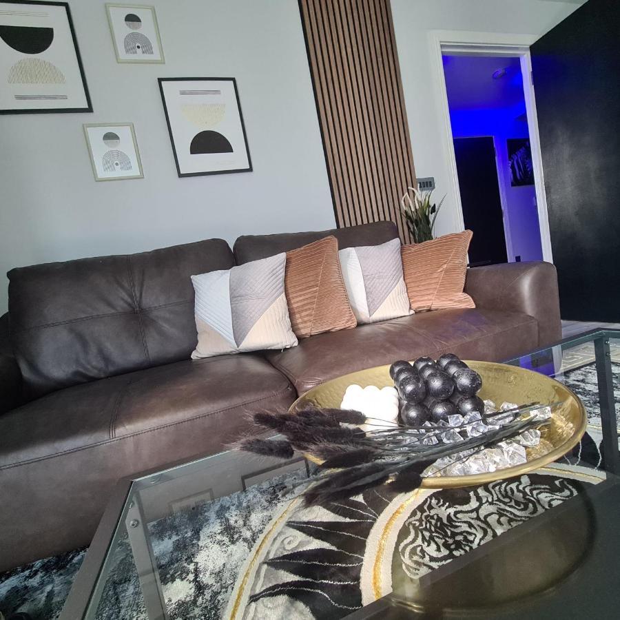 버밍엄 Luxury 9Ine Penthouse With Garden & Jacuzzi 아파트 외부 사진